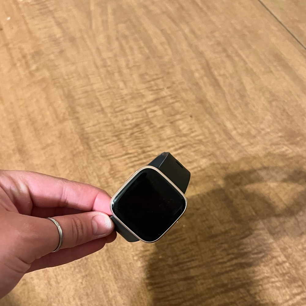 Fitbit versa 2